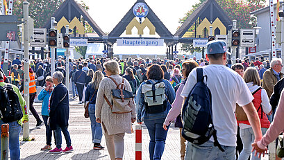 Der Maimarkt hebt die Kauflaune